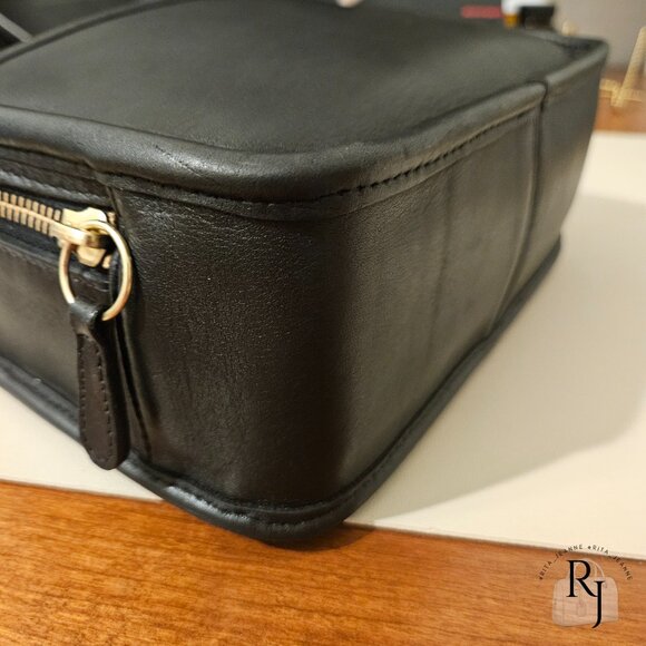 #1 Coach Vintage Lunch Box Zip | 9991 | Black | 1996 - Picture 9 of 16